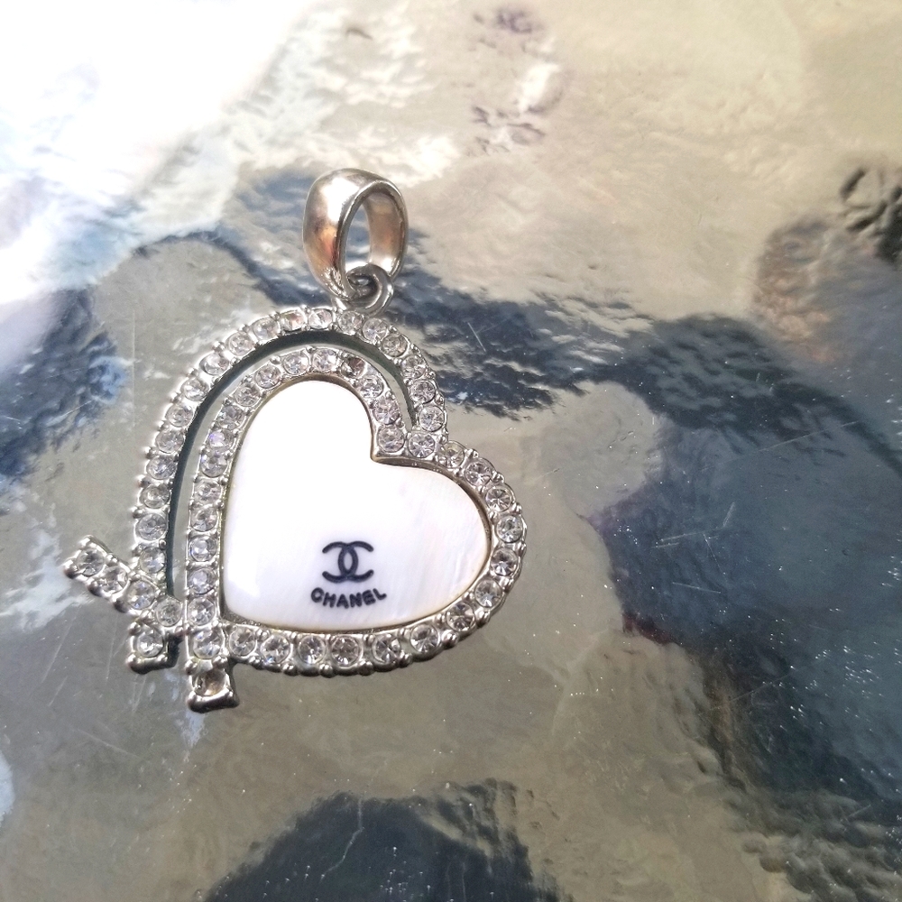 Luxury brand pendant